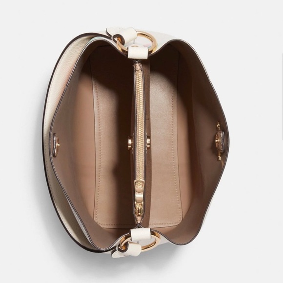 Sold! NWT Coach C8609 Town Bucket Bag With Dreamy Land Floral Print - Picture 11 of 11